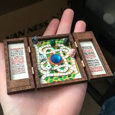 1 6 Miniatur Jumanji Spiel Board Replica Prop Spiel Skala Etsy Miniatures Miniature Crafts Miniture Things