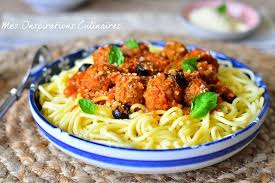 Spaghetti Aux Boulettes De Viande A L Italienne Le Blog Cuisine De Samar Recette Boulette De Viande Boulette Recette Moussaka Facile