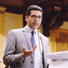 السيسي يأكل لقمة عيش المصريين تخفيض وزن الخبز يشعل مواقع التواصل