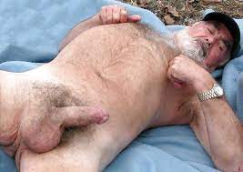 Vintage virility: The sexiness of nackte ältere Männer