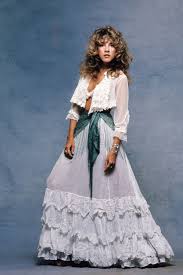 Stevie nicks circa 1975.photo by fin costello/redferns. Crystallineknowledge Stevie Nicks Photographed By Sam Emerson In 1977 Fashion Stevie Nicks Stevie Nicks Style