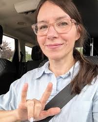 Beth Vaccaro's Instagram, Twitter & Facebook