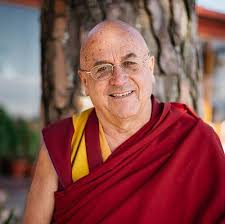 Les jaloux détruisent ce qu'ils sont incapables de créer.” Paul Guth De Paul  Guth