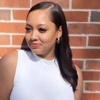 Shannon Gant's Instagram, Twitter & Facebook