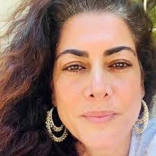 Linda Krauss's Instagram, Twitter & Facebook