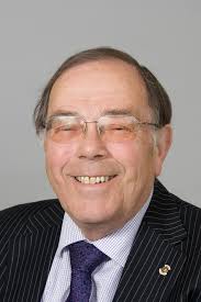 Tributes to Cllr Stuart Earl