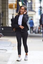 Some interesting facts you need to know. Malia Obama Height Age Boyfriend Family Biography More Starsunfolded