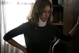 Lou ford (casey affleck) é uma autoridade policial de uma pequena cidade do texas nos anos 50. Killer Inside Me The Joyce Lakeland S Sweater Jessica Alba