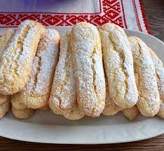 Gli amaretti sardi ricetta facile sardegna sardinia recipes dolce per pasqua o per natale. Ricette Sarde Come Preparare Is Pistoccus I Savoiardi Sardi Sardegna Remix