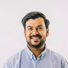 Lee Drury's Instagram, Twitter & Facebook