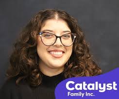 Vanna Le's Instagram, Twitter & Facebook