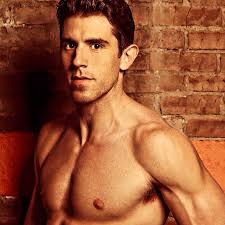 Happy birthday @barrys 🎈🥳 🎉 25 years ago Barry J revolutionized the  fitness world. Barry's was born and since 1998 transformed over 3 millions  lives across 84 studios in 14 countries. @barryscares