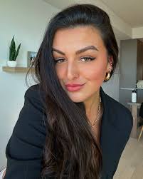 Lorie Boucher (@lorie_boucher) • Instagram photos and videos