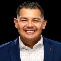 30+ "Eduardo Maciel" profiles