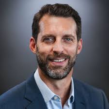 Investiture Ceremony To Celebrate Distinguished Professors, Donors