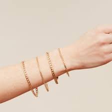 Find your fit delivered both! Mejuri Find Your Fit Rings Bracelets And Necklaces