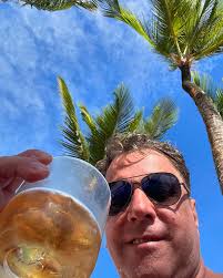 Carlos Ferman (@carlosferman_) • Instagram photos and videos