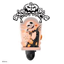 I love tim burton's twisted, creative mind and after watching the nightmare before christmas, decided to pay homage to the main character. Jack Skellington Pumpkin King Mini Scentsy Warmer Plug In