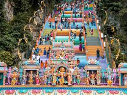 Di mana pasaraya giant batu caves? Batu Caves In Kuala Lumpur Tipps Fur Die Magischen Hindu Hohlen Thaipusam Fest