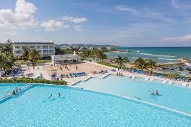 Top 10 All Inclusive Destinations Of 2019 All Inclusive Outlet Blog In 2020 Grand Palladium Jamaica Jamaica Resorts Inclusive Resorts