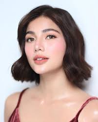 Jane De Leon Malapit Sa Parents, Nalulungkot Na Di Na Kasama Ang Ama