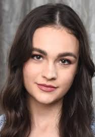 Sophie Skelton Filmweb