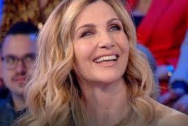 Silvio testi è il marito di lorella cuccarini. Lorella Cuccarini 55 Anni Fra Mare E Famiglia