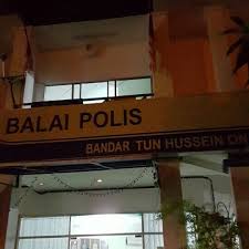 Cheras selatan'daki en büyük konut geliştirme olarak bilinir. Balai Polis Bandar Tun Hussein Onn Jalan Suakasih 1 3