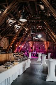 Traumhafte Hochzeit Im Eichenstolz Ladenburg In 2020 Ladenburg Hochzeit Hochzeitssaison