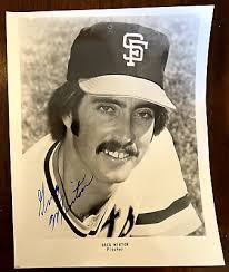 GREG MINTON AUTH AUTO SAN FRANCISCO GIANTS TEAM ISSUED 8 X 10 GLOSSY PHOTO