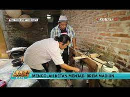 Berikut cara pembuatan tape singkong yang lezat dilansir dari fimela: Cara Unik Nikmati Brem Khas Madiun Youtube