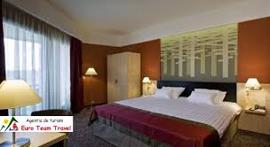 7 od 12 u kategoriji hoteli (sovata), uz ocenu 3,5/5 na tripadvisoru. Hotel Bradet Ensana Sovata Min 2 Nopti Dp Acces Spa