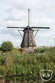 It is located about 15 km (9 miles) east of rotterdam. Kinderdijk Windmills A Scenic Day Trip In The Netherlands The Adventures Of Panda Bear