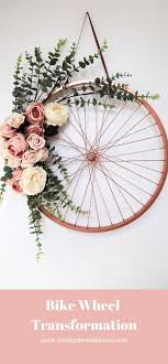 Diy Bike Wheel Wreath In 2020 With Images Anoi3iatika Stefania Dyi Kataskeyes Idees Khpoy