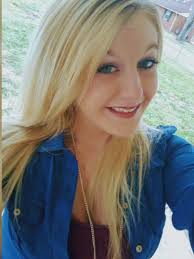 Chelsea Coe's Instagram, Twitter & Facebook