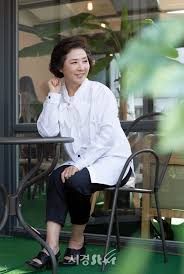 외국에서 '씨1발' 쓰면 안되는 이유. ê³ ë'ì‹¬ ìš°ì•„í•œ ë¯¸ì†Œ ì¸í„°ë·° í¬í† 