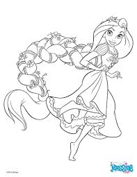 Un Coloriage Sur Le Conte Disney De Raiponce Avec La Princesse Et Ses Long Cheveux Avec Une B Raiponce Coloriage Coloriage Princesse Coloriage Princesse Disney