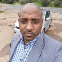 100+ perfiles de «Dike»