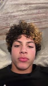 Isaac Valentine's Instagram, Twitter & Facebook