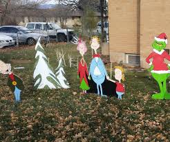 This christmas, make every room look as festive as possible with these jolly christmas decoration ideas. Diy Plywood Christmas Yard Art Holiday Decorations 9 Steps Instructables