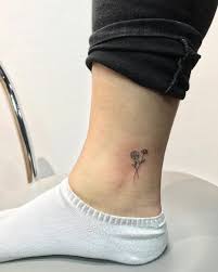 Michelle Santana On Instagram I Love How Cute Tiny Flower Tattoos Can Look Santanatattoo In 2020 Tattoos For Women Flowers Tiny Flower Tattoos Tattoos