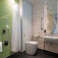 Premier inn hotel edinburgh central (lauriston place) is the perfect place to stay if you're coming to visit edinburgh or edinburgh castle. Hub By Premier Inn Edinburgh City Centre Rose Street Hotel In Edinburgh