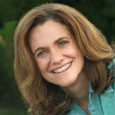 Stacy Newcomb's Instagram, Twitter & Facebook