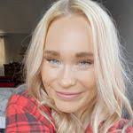 Stephanie Rollo's Instagram, Twitter & Facebook