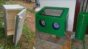 Kali ini admin akan membagikan sebuah informasi mengenai diy a sandblasting box cabinet , semoga bermanfaat. How To Make Homemade Sand Blaster Cabinet From Old Fridge Youtube