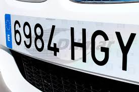 Nuestra calculadora de fecha por matrícula funciona tanto con actual sistema de matriculas como con el anterior. Placas De Matricula En Barcelona Y Alicante Dilmar