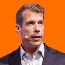 Es ist Zeit für einen neuen Schritt: Heute verlasse ich Bavaria Consulting.  Als ich hier begann, sollte ich der „Daniel Trautmann“ (Managing Partner)  der Consulting-Sparte werden