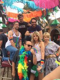 Maybe you would like to learn more about one of these? Entire Cast Of It S Always Sunny In Philadelphia At La Pride Pics