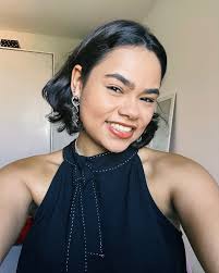 photodump de dias que eu me arrumo e vivo essa vida leve! 1- look mood  empresaria prática 2- ainda no mood prática e básica 3-em ilhéus (aqui na  Bahia) 4- pôr do