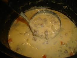 Cook cheese sauce and add to crockpot. Crockpot Bacon Cheeseburger Soup 32oz Bag Frozen Shredded Hash Browns 1 Lb Hamburger Cooked 1 2 Lb Bacon Cooked Slow Cooker Dishes Food Cheeseburger Soup